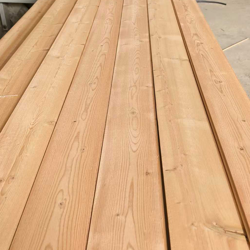 Cumhdach Balla Taobh amuigh de Douglas Fir